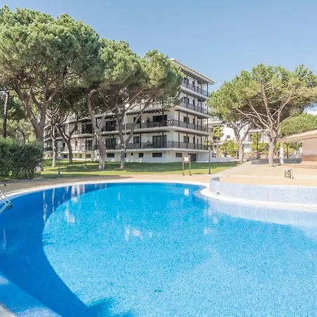 Apartment Excellent T2 With Pools 400m Falesia Albufeira